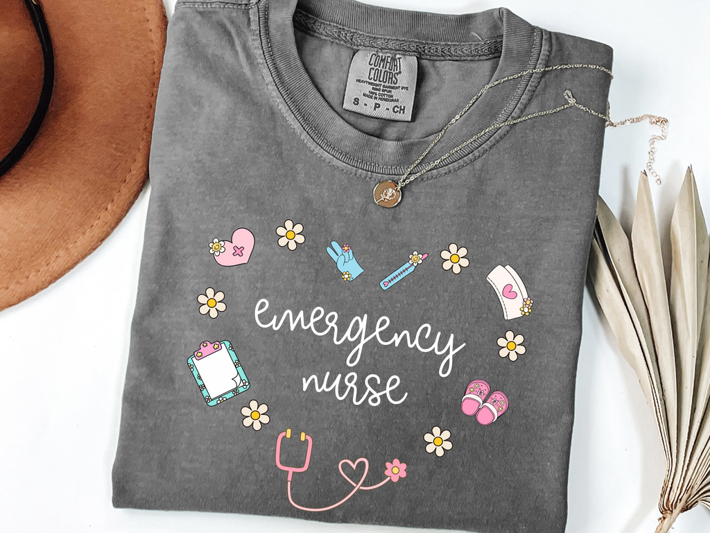 Emergency Dept Nurse Retro Heart T-shirt
